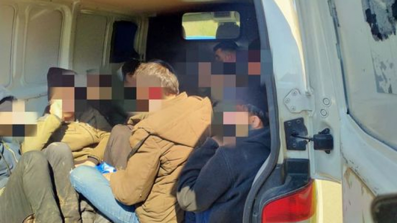 Скандални разкрития за шофьора на инкасото, натъпкано с мигранти 
