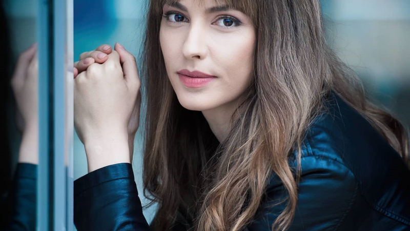 Актрисата Неда Спасова разкри пред БЛИЦ шокиращи неща за "Откраднат живот" и мъжа до нея