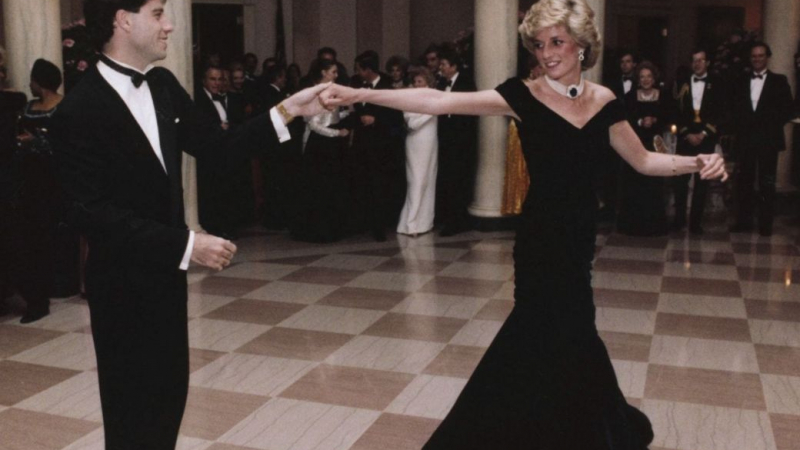 Джон Траволта издаде куп тайни за танца му с принцеса Даяна