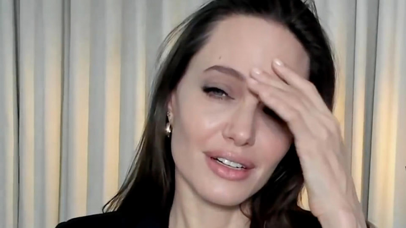 Анджелина Джоли разказа за преживяна тежка загуба: Исках да се скрия