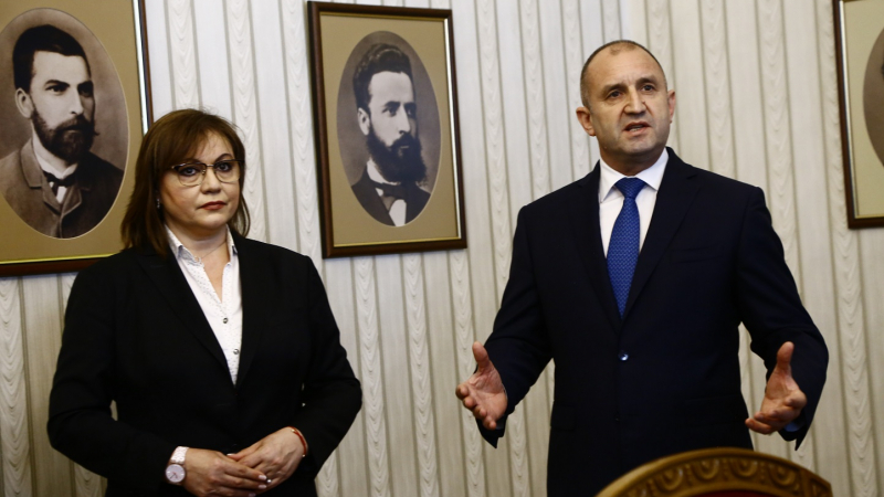 Министър Нинова: Секретарят на президента уличи него и служебния му кабинет в търговия с оръжие за Украйна