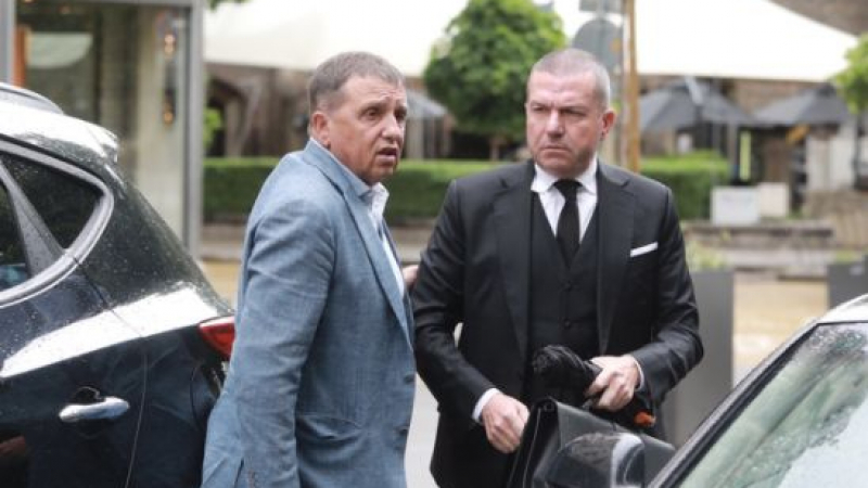 Шефът на "Градус" на разпит в прокуратурата: Акциите ни спаднаха с 50 милиона лева на борсата заради лъжите на Илчовски