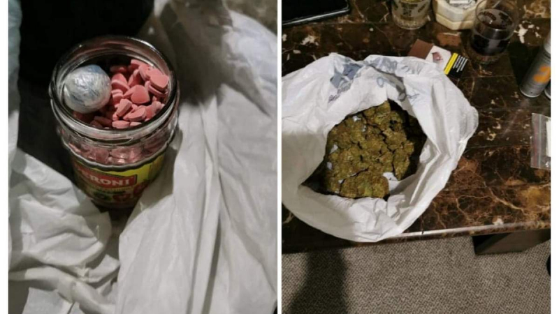 Спецакция в Поморие: Откриха много дрога и хапчета с форма на сърце в дома на ...