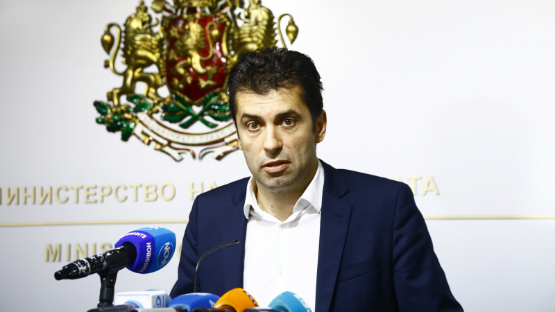 Кирил Петков издаде след разговор със Слави каква шеметна оферта е получил Асен Василев за пост в кабинета на ИТН
