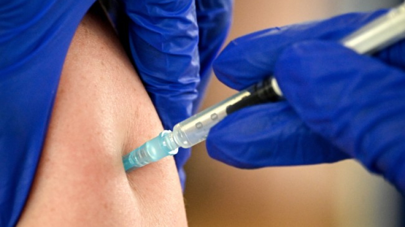 Учени откриха начин за предотвратяване на кръвните съсиреци от ваксините 