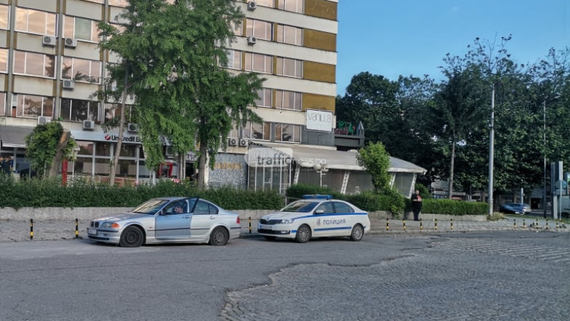 Вандалщина! Коли осъмнаха с нарязани гуми пред сградата на ДАИ в Пловдив