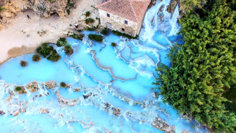 Дива красота: Италиански рай за къпане в лазурна вода, обаче има голямо „но“