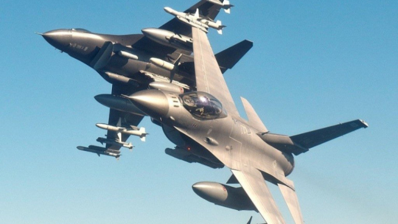 Изтребители на НАТО прехванаха 14 руски военни самолета над Балтийско море