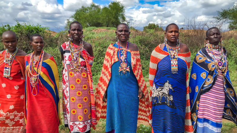 Колко струват жените на масаите и защо си избиват зъбите и се осакатяват
