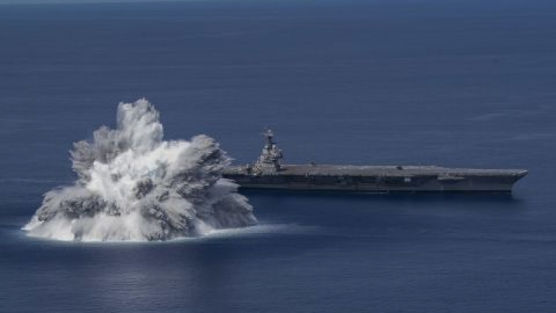 Американският флот атакува самолетоносача „Джералд Форд“ и предизвика земетресение ВИДЕО