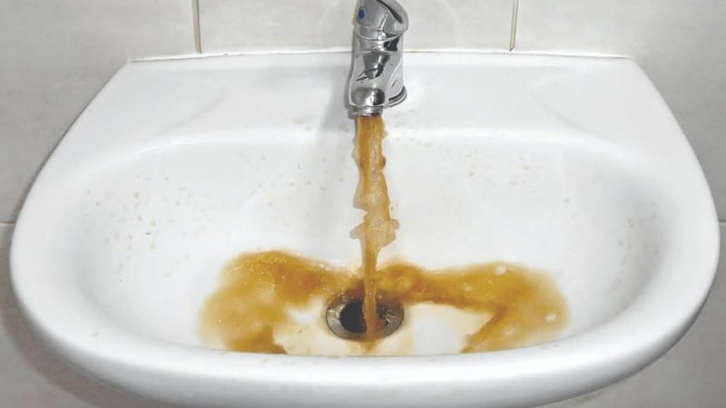 Два дни без вода: Спешни мерки на РЗИ удрят по ресторанти и заведения