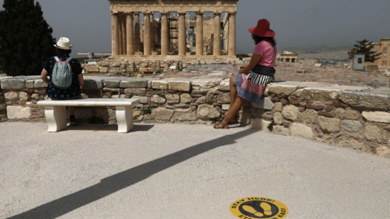 Най-омразната К-19 мярка пада в Гърция до часове 