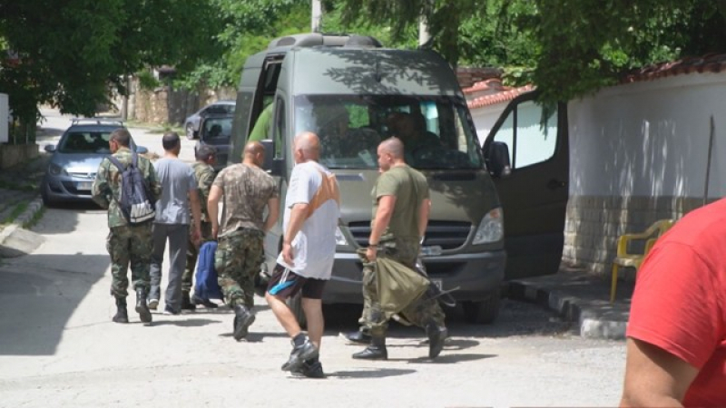Планински спасители и военни 4-и ден дирят дядо от Асеновградско, излязъл на разходка 