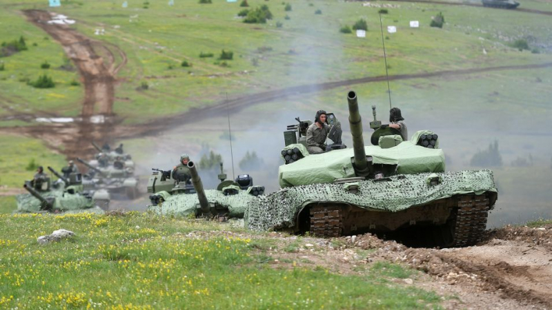  „Мълниеносен удар 2021“! Сърбите се похвалиха с руска военна техника ВИДЕО