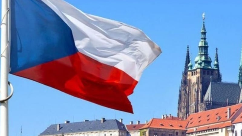 Чехия обвини официално Русия за взривовете в оръжейните складове, поиска....