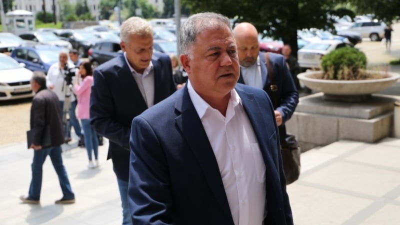 Николай Ненчев: Бащата на Ивайло Мирчев бил ли е партиен секретар на БКП