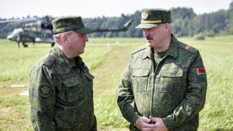 Въоръжени национални формирования ще свалят властта в Беларус, предупреди Лукашенко