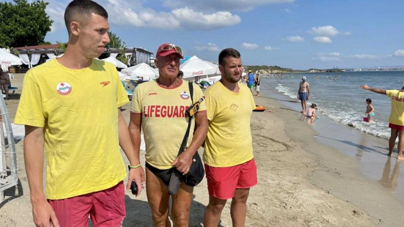 Спасители проговориха за трагедията с млад турист на плажа в "Крайморие" 