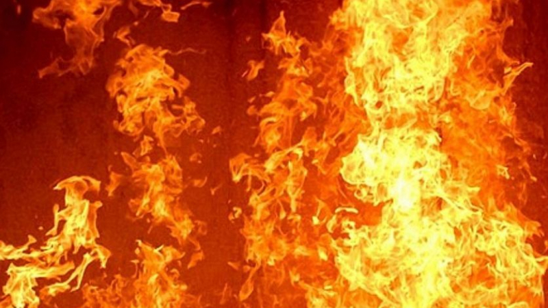 Гърция гори в адски огън