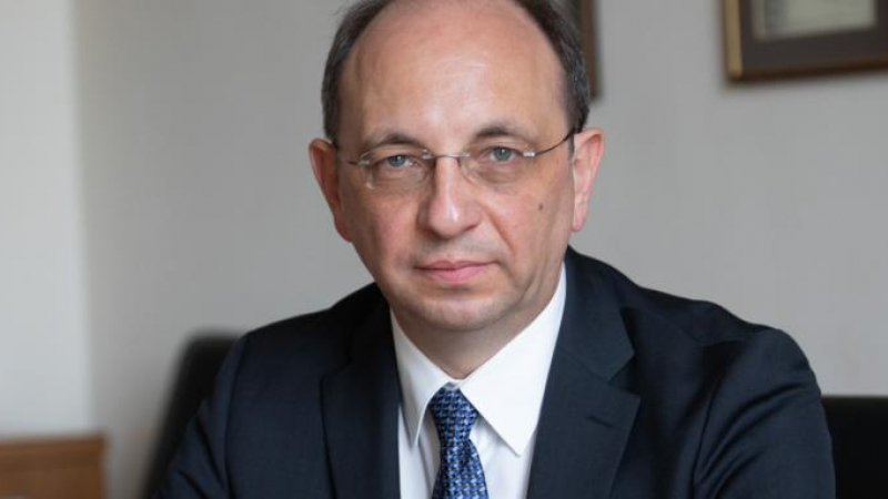 Николай Василев е номиниран за премиер от ИТН, но кой е той