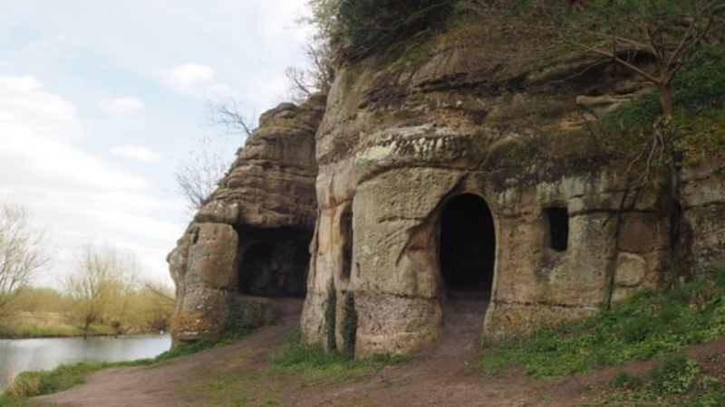 Във Великобритания откриха пещера, в която живял прогонен крал