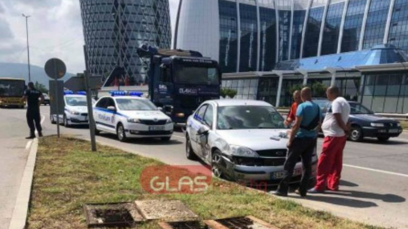 Цигани се стрелят и блъскат с коли на "Цариградско" посред бял ден в София