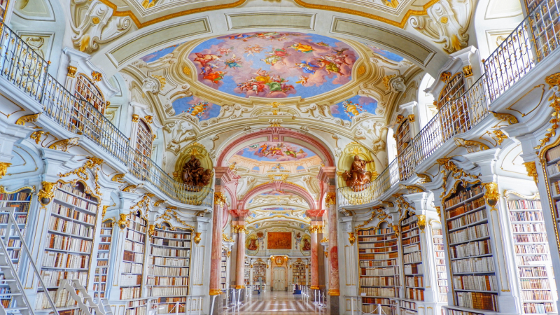 Хората ахват като влязат! Това е най-красивата библиотека в света