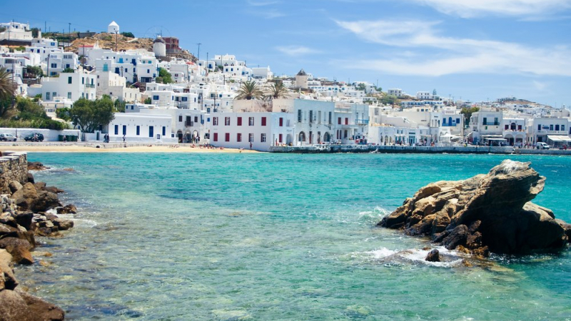 Не тръгвайте към този популярен гръцки остров, там е страшно