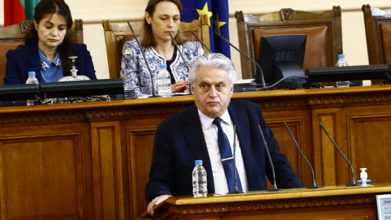 Страшен скандал в парламента след закана на Бойко Рашков към Борисов СНИМКИ