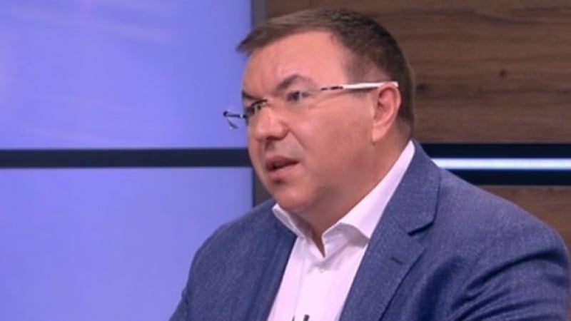 Проф. Ангелов избухна: Поредна лъжа на служебния здравен министър Кацаров! СНИМКА