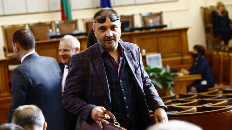 Депутатът Андрей Чорбанов разкри: Удушената и натъпкана в куфар Евгения беше моя племенница