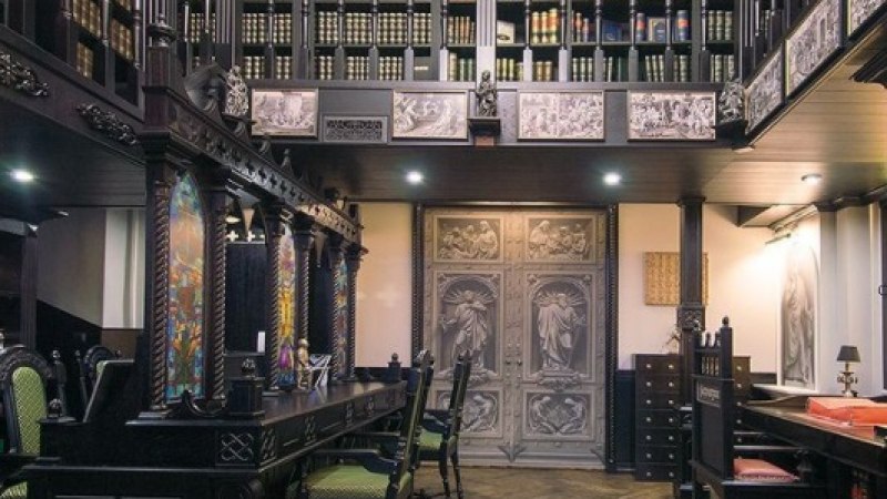 Луксозно и уютно: Най-скъпата библиотека в света предлага доживотен абонамент СНИМКИ