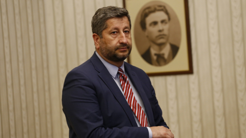 Христо Иванов посече БСП за подкрепа за третия мандат