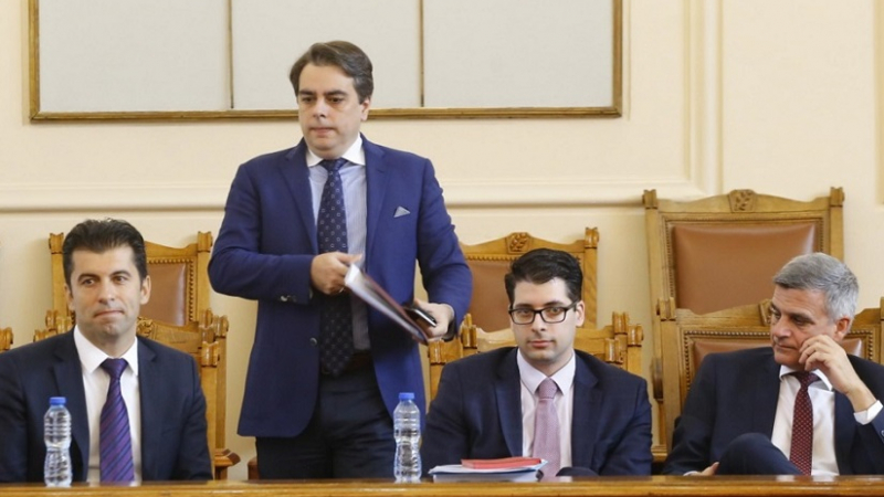 Служебен министър пръв се яви пред комисията "Магнитски"