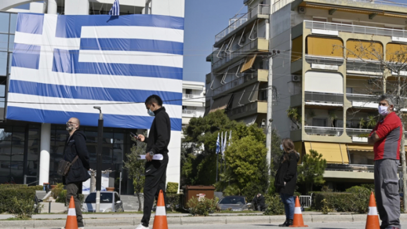 Всички в Гърция в ужас от връщането на тази строга К-19 мярка, а от септември...