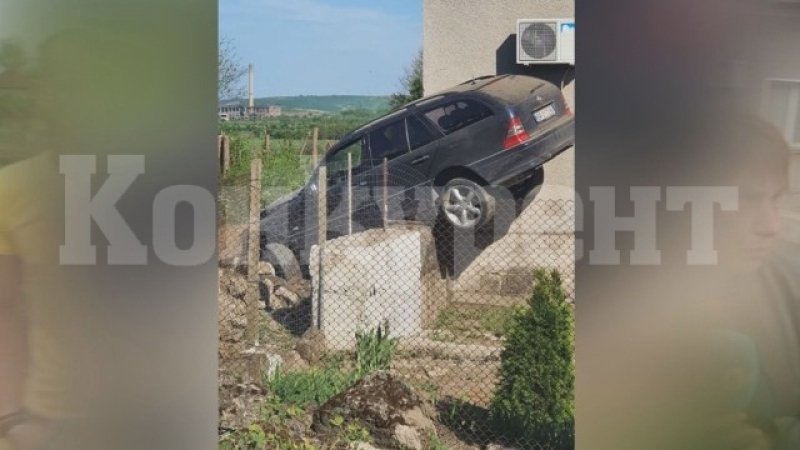 Пиян тийнейджър направи немислима каскада с кола във Врачанско СНИМКА 