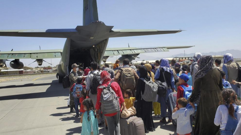 Времето за евакуация от Афганистан изтича