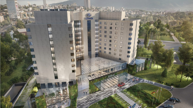 Хотел Hilton стартира мащабна реновация на емблематичната си сграда в София