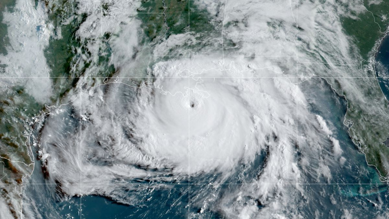 Ураганът "Айда" се насочи към Мисисипи, Алабама и Флорида