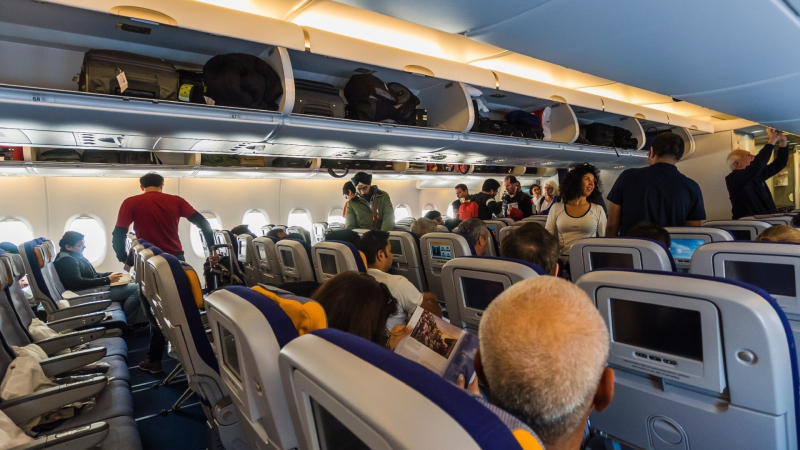 Пилоти обясниха колко опасно е да си сменяте седалките в самолета