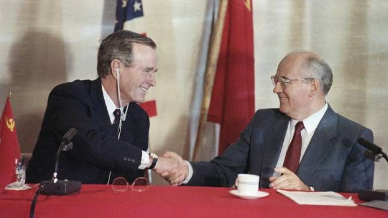 ЦРУ предсказа, че Горбачов ще доведе СССР до катастрофа