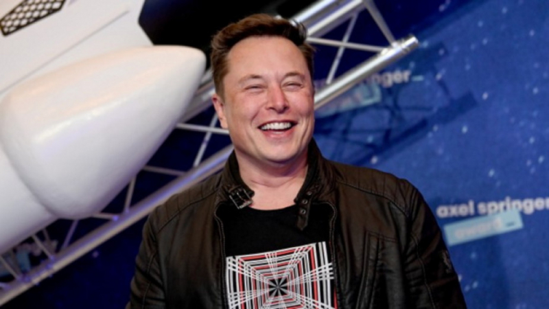 Космическите туристи на борда на SpaceX се върнаха на Земята