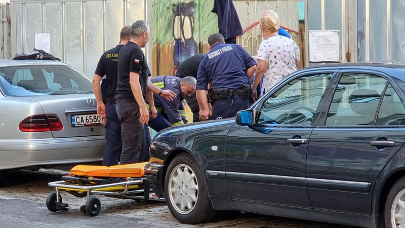 Първи СНИМКИ от кошмарния инцидент в центъра на София 