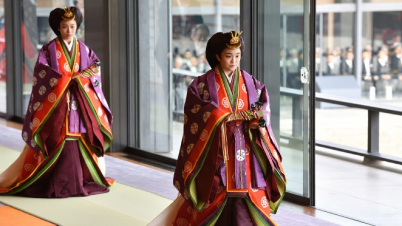 Най-сетне! Японска принцеса се отказа от титлата си, за да се омъжи за съученик