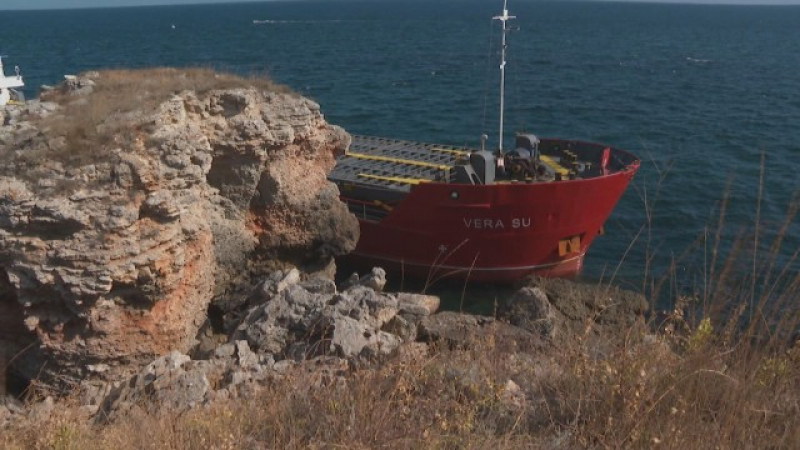 ГЕРБ-Варна нахока служебния кабинет на Радев за авариралия кораб и цъкащата екобомба 