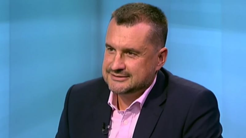 Калоян Методиев: Радев се опита да разцепи БСП, действа като зъл гений, а не като президент