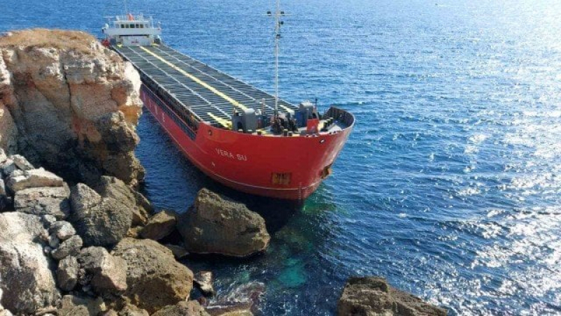 Много притеснителна новина за кораба "Вера Су" до Камен бряг