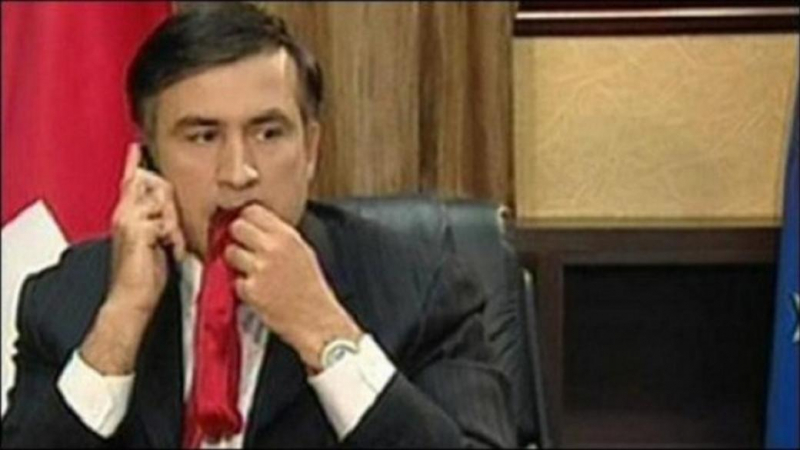 Пак не провървя на Саакашвили, който си изяде вратовръзката преди години