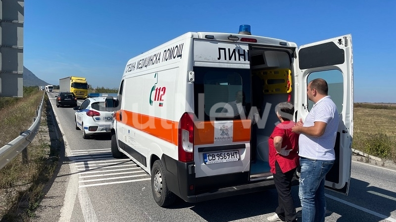 Кошмарен инцидент с майка и малко дете край Враца, пожарни и линейки хвърчат към мястото СНИМКИ