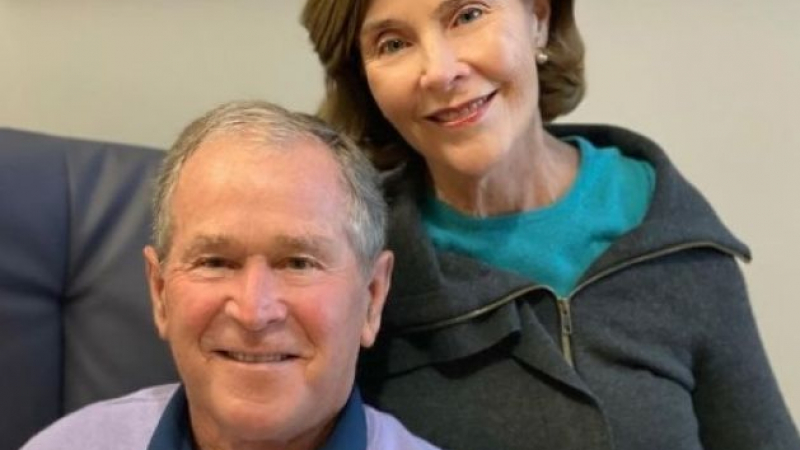 Джордж Буш не е на себе си от щастие СНИМКА 